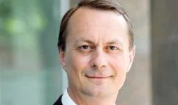 Der Deutsche-Bank-MD, der sich in eine Sekretärin verliebte