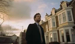 "London banking MDs are struggling to pay their bills"
