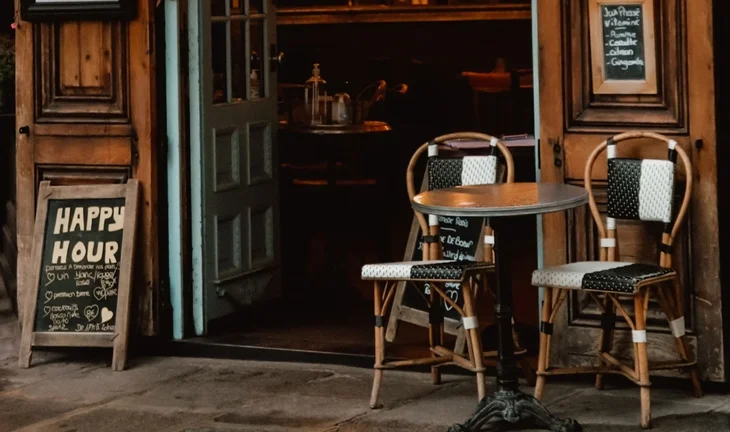 happy hour in Paris 