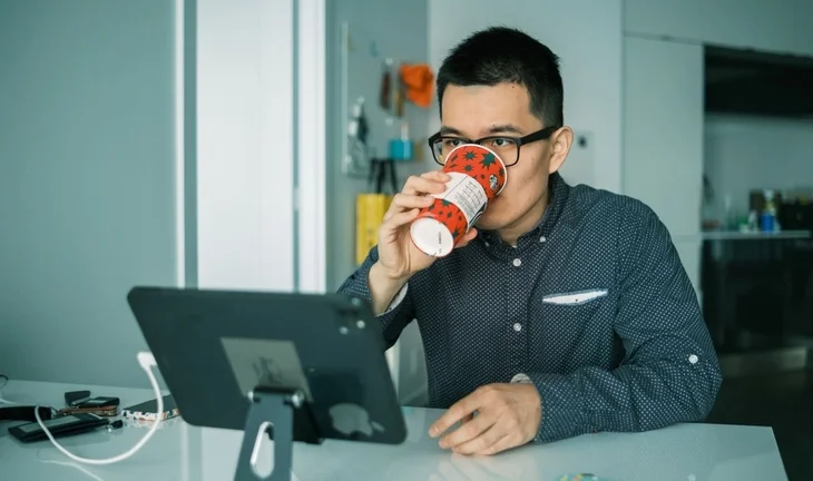 Why bankers aged 21-35 want to work from home, and why it doesn't work out