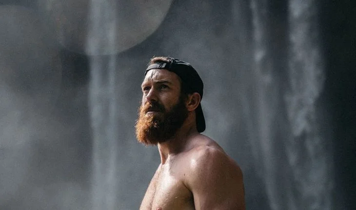 Bankers rush to remove rona beards