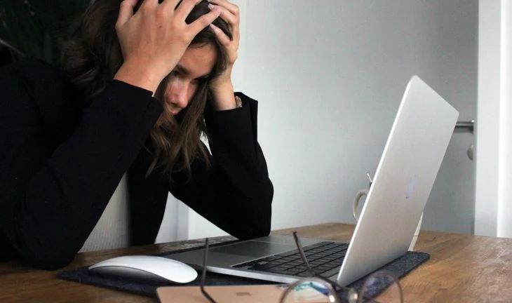 Morning Coffee – The traumatic stress of being a Morgan Stanley banker. Standard Chartered matches Goldman for banking dads