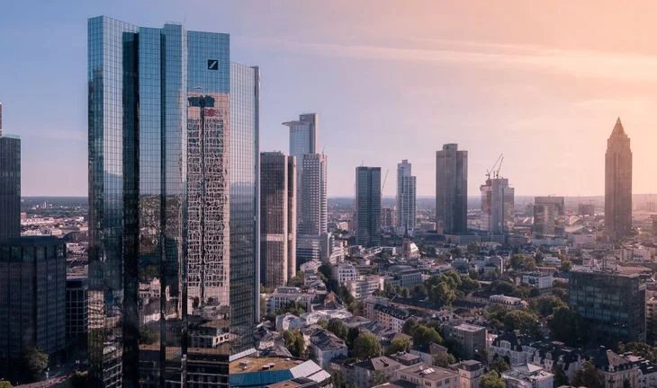 KKR wirbt Harald Dürr von der Deutschen Bank ab